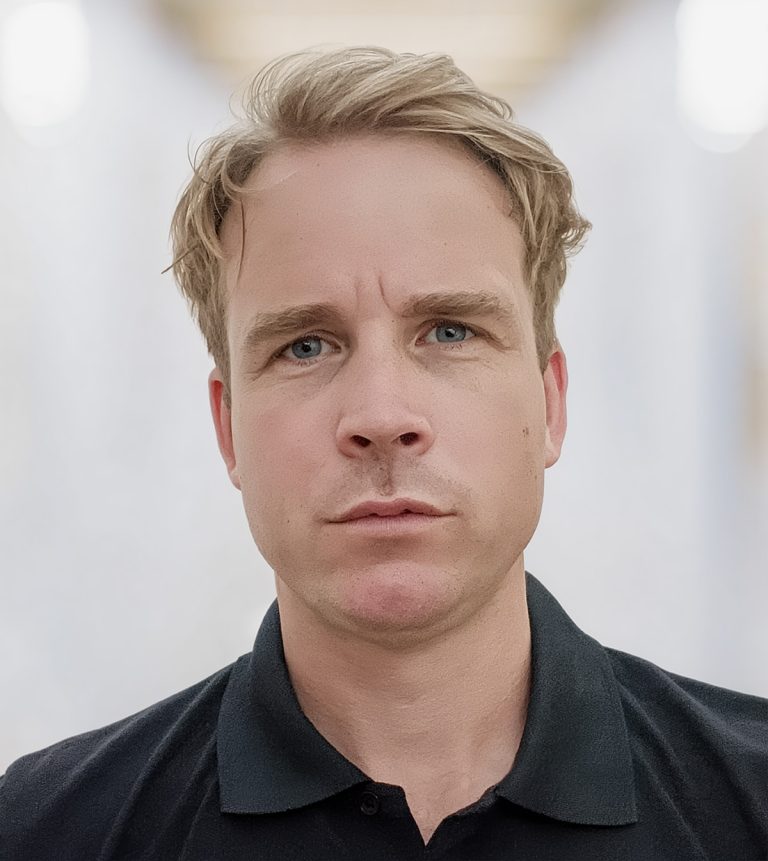 Tim Searle